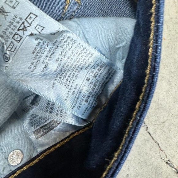 Levis Womens Jeans 712 Slim Mid Rise Stretch Denim 38x31 Dark Wash Tapered - Picture 12 of 12